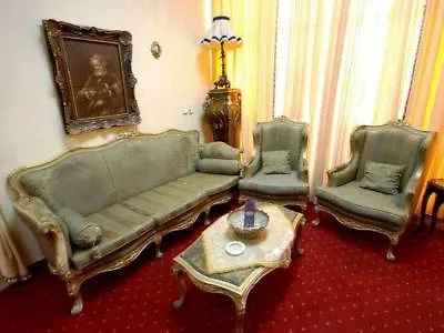 Hotel Kosta's