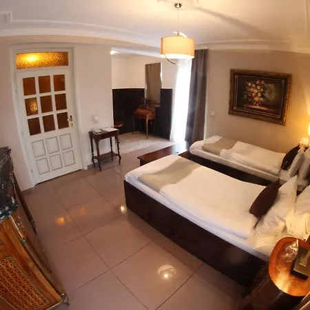 Hotel Kosta's