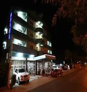Kosta's Hotel 4*