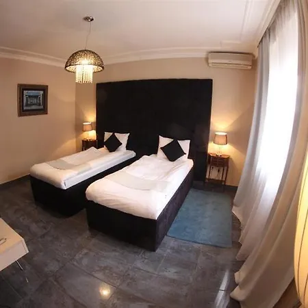 Kosta's 4* Podgorica